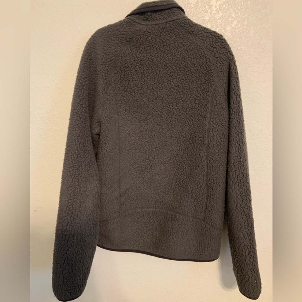 Patagonia Men's Retro Pile Fleece Jacket. Size Small. Forge Grey. - Picture 2 of 5